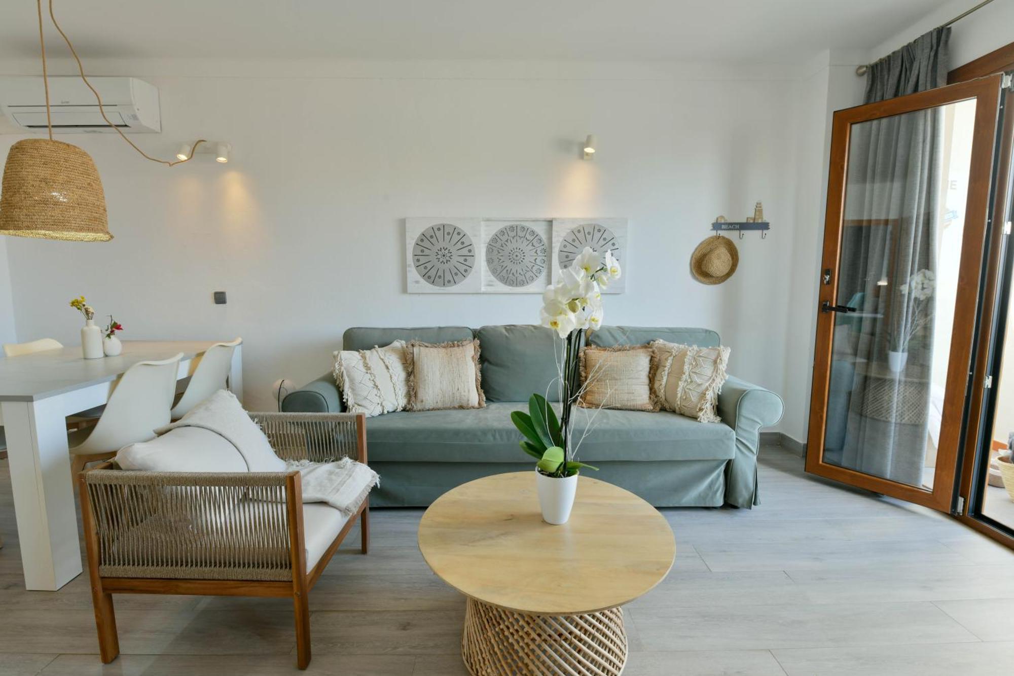 Apartamentos Estanques 콜로니아 산트 호르디 외부 사진