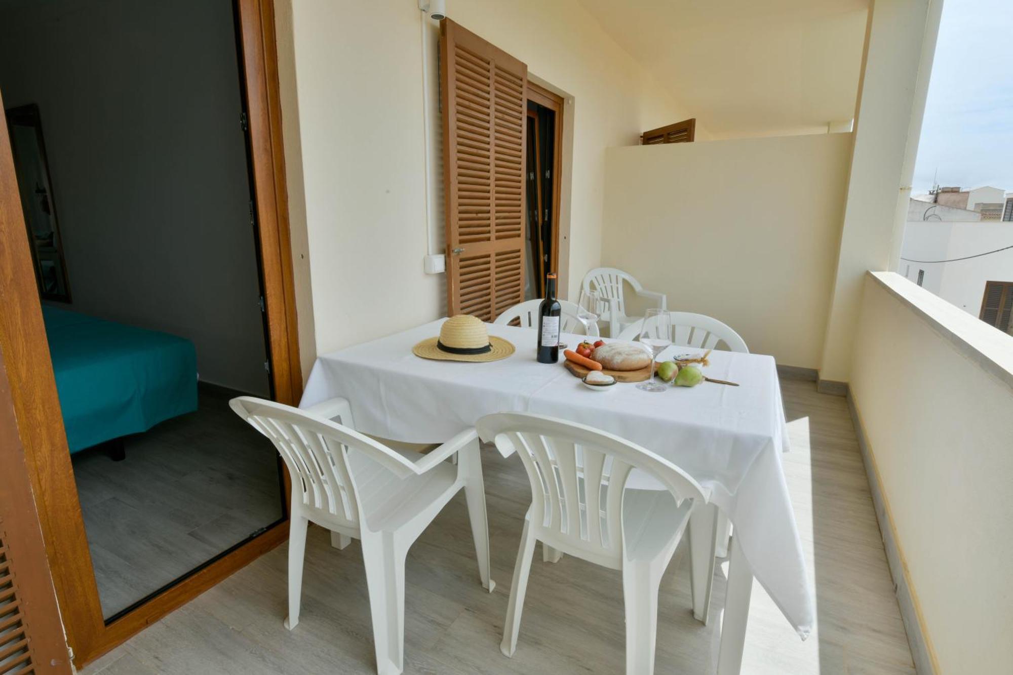 Apartamentos Estanques 콜로니아 산트 호르디 외부 사진