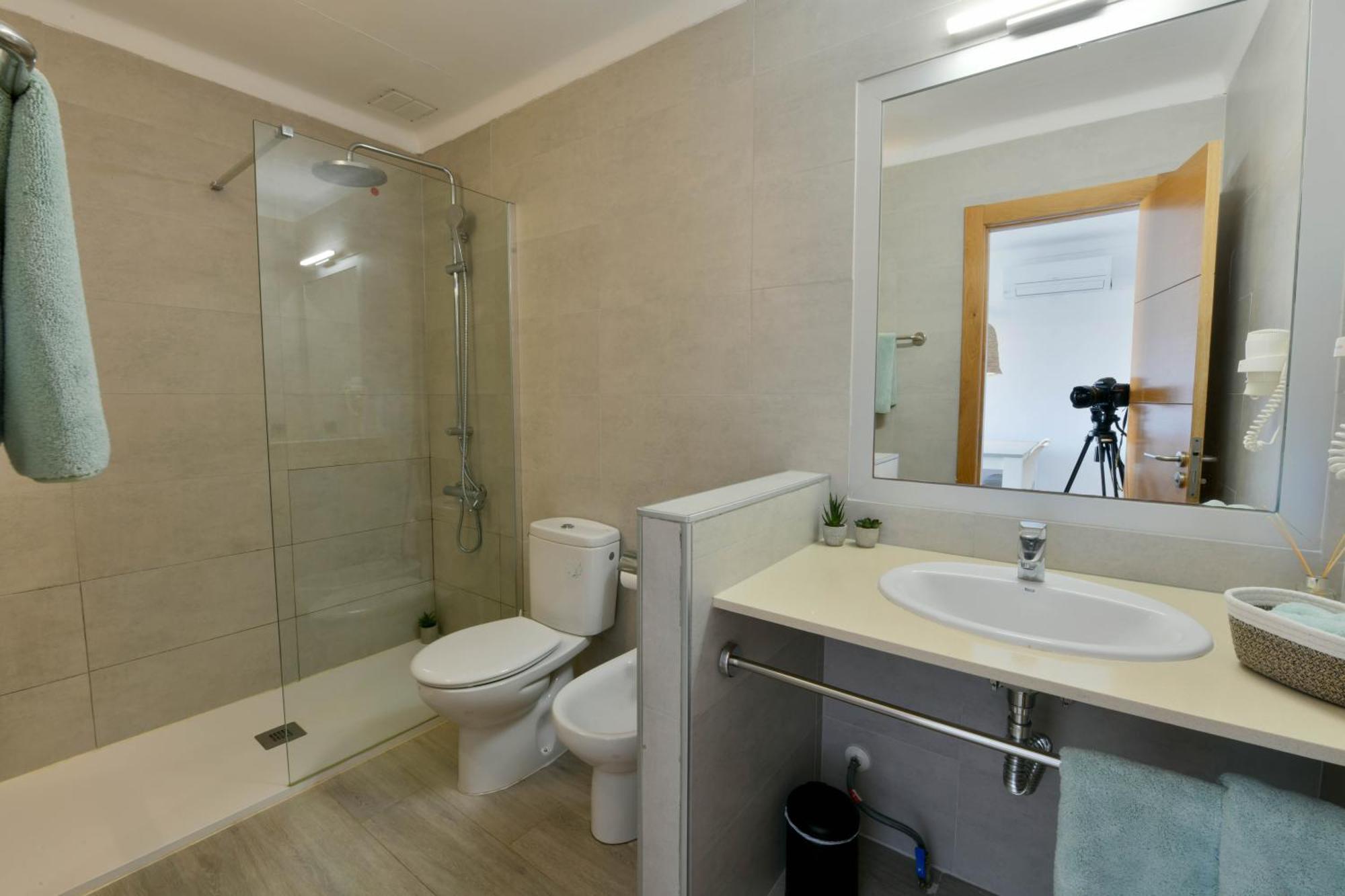 Apartamentos Estanques 콜로니아 산트 호르디 외부 사진
