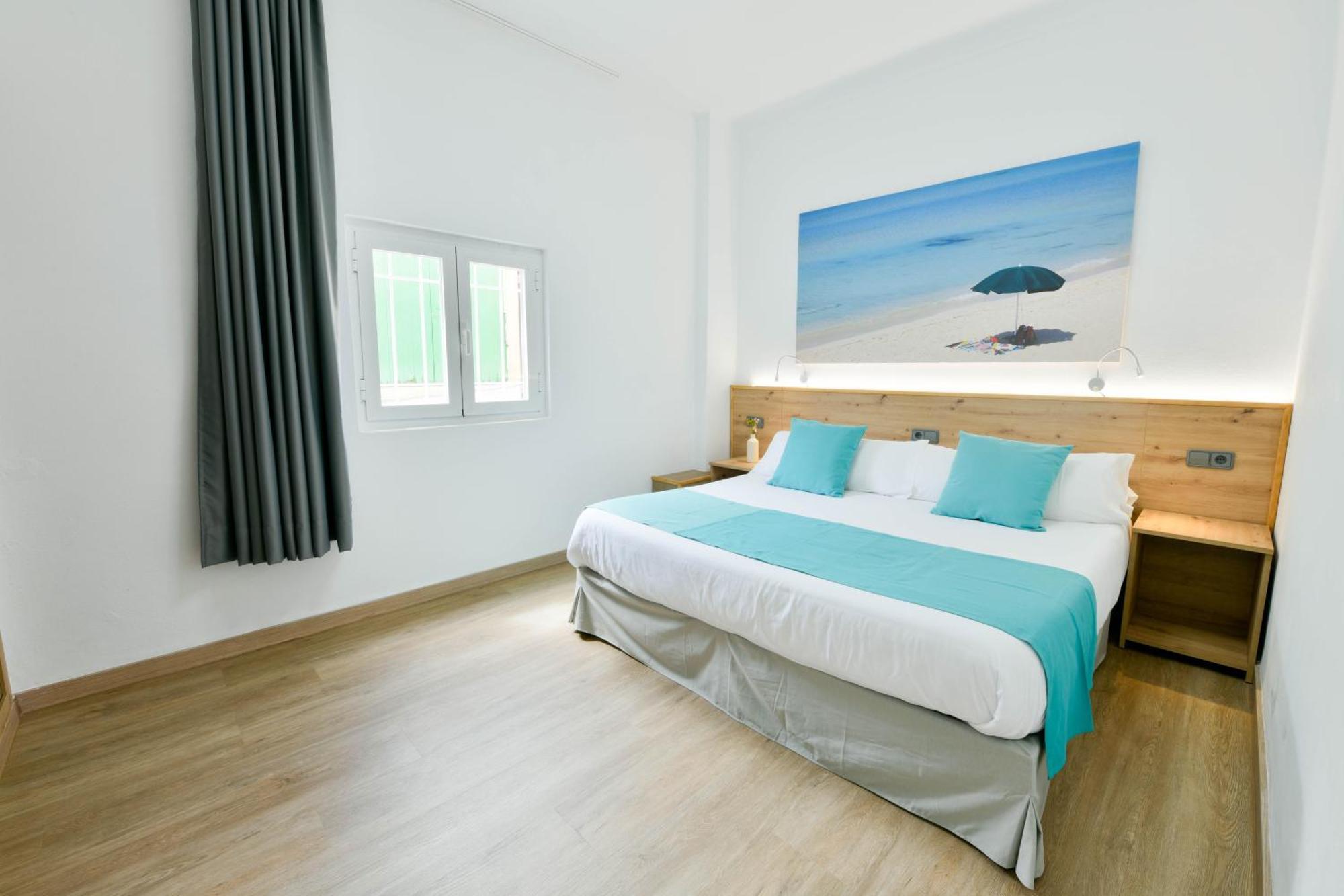 Apartamentos Estanques 콜로니아 산트 호르디 외부 사진