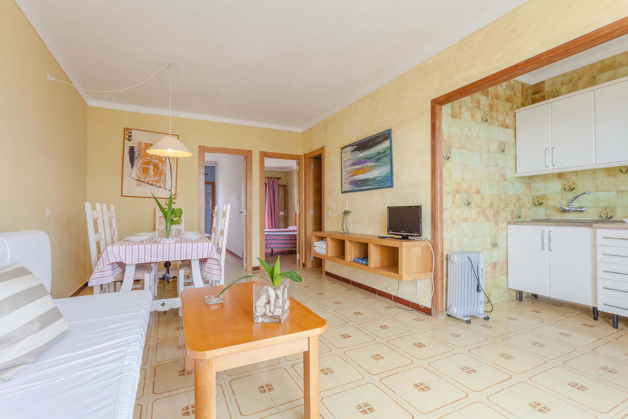 Apartamentos Estanques 콜로니아 산트 호르디 외부 사진